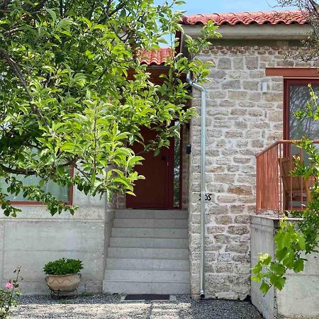 Kampus Luxury Villas Tríkala Exteriör bild