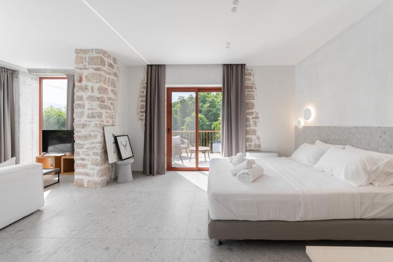Kampus Luxury Villas Tríkala Exteriör bild